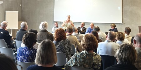 Intervention d'isabelle ROUX, Présidente des buralistes de l'Ardèche, durant l'AG du 07