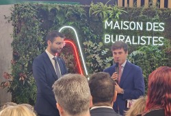 Serdar KAYA, Président de la Confédération des buralistes, et Florian COLAS, Directeur général des douanes et droits indirects