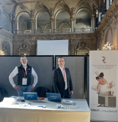 Romaric MARTEAU, Délégué régional, et Lionel GAY, Responsable commercial Mudetaf, sur le stand Mudetaf lors du Congrès annuel de l'Association Française des Maîtres Restaurateurs